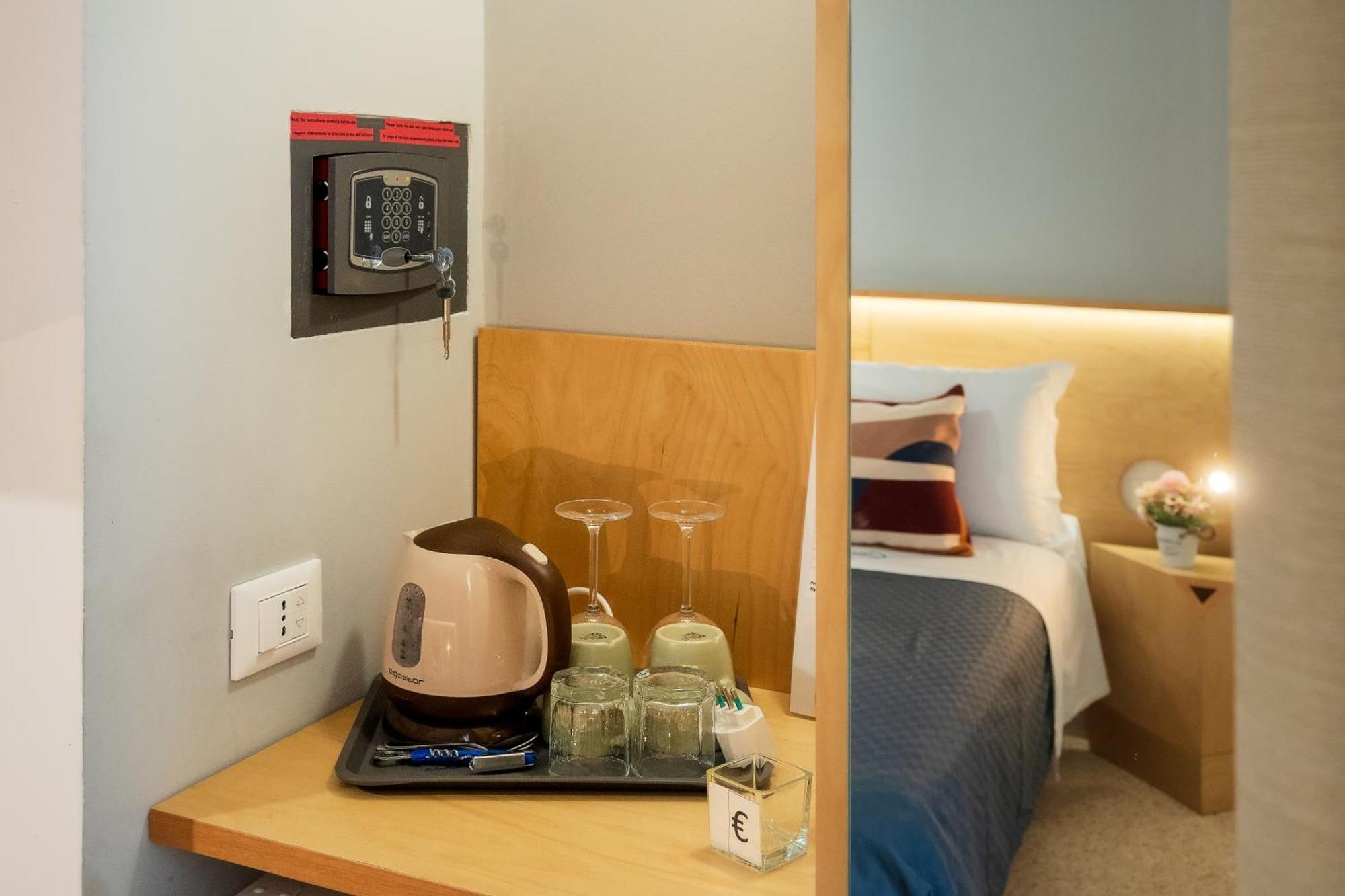 Ciccio Rooms And Breakfast - Self Check-In Palermo Buitenkant foto