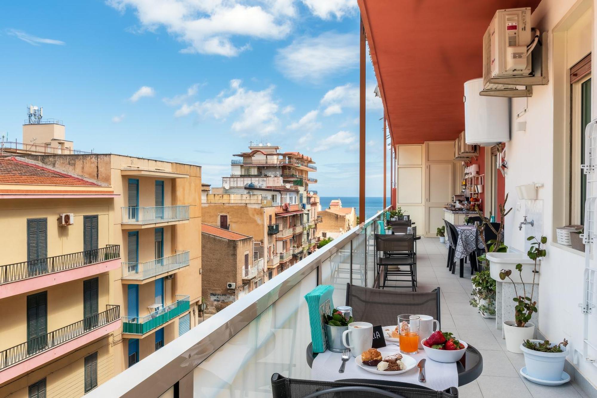 Ciccio Rooms And Breakfast - Self Check-In Palermo Buitenkant foto